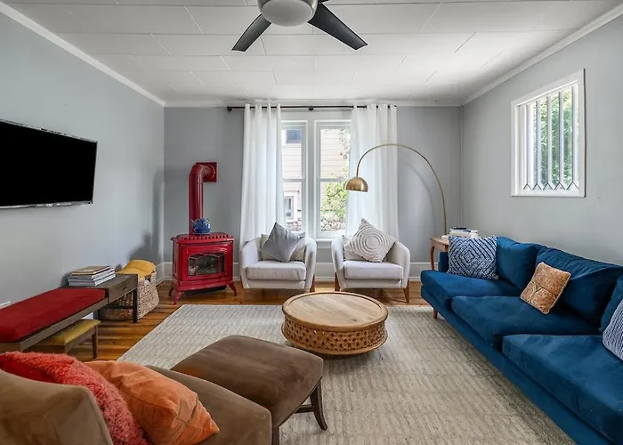 128 Spruce Street Home