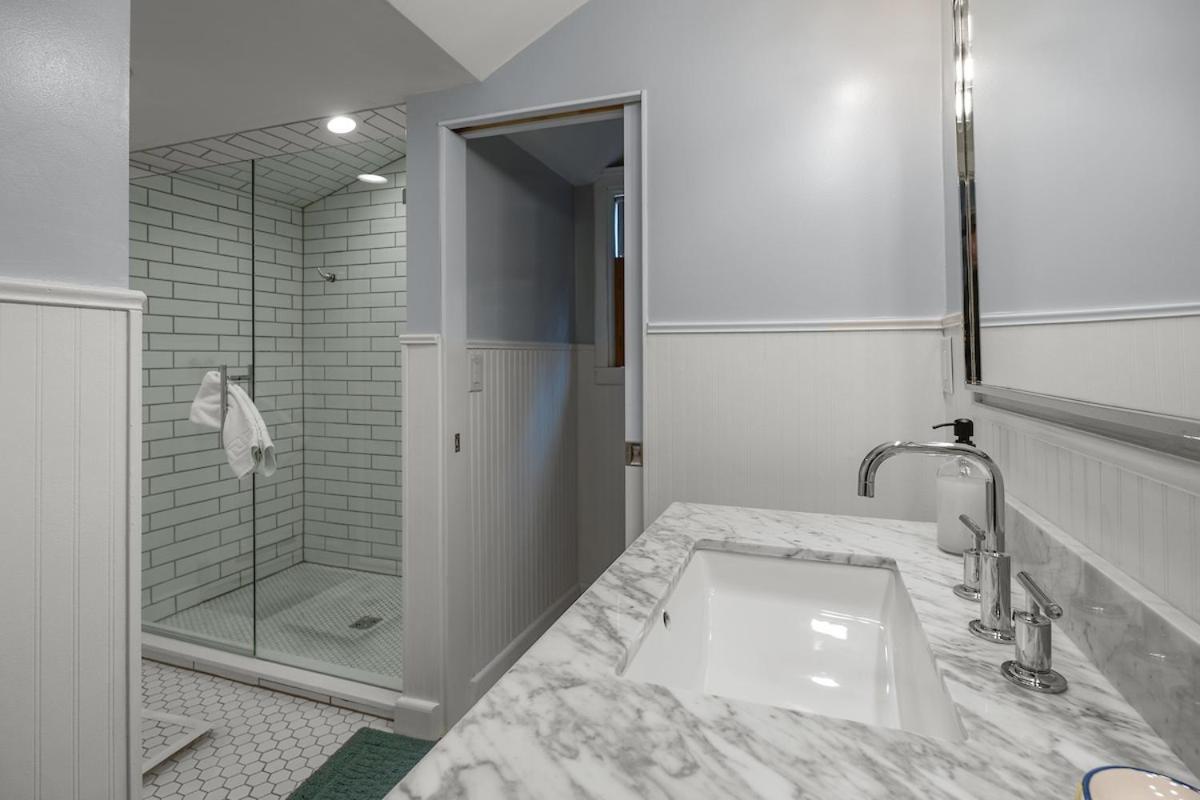 128 Spruce Street Holiday home